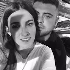 A mi hija María, de 5 años, le aprobaron la paga de orfandad, ya que su  madre había fallecido de cáncer. Ahora se la quieren retirar. ¿Por qué la  Junta considera que