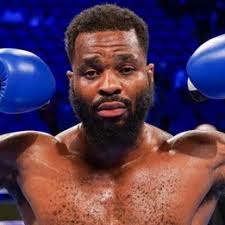 Jonathan Palata vs. Danny Whitaker, Ultimate Boxxer 6 : Heavyweights