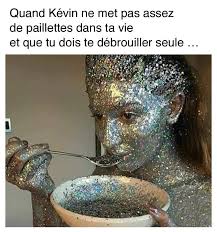 J'veux des paillettes dans ma vie kevin ! Quotidien On Twitter Pour Que Kevin Mette Des Paillettes Dans Notre Vie L Humoriste Ines Reg Est Dans Quotidien