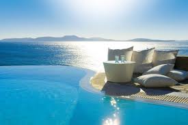 Magnifique villa piscine à débordement. Piscine A Debordement En Quelques Images Incroyables