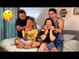 Ne Regardez Pas Cette Video En Fait Si Regardez La Avec L Atelier De Roxane Youtube Atelier De Roxane Roxane Roxane Et Louane