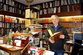 Der steuerprüfer will endlich dahinter kommen, wie dieser antiquar und. Antiquariat Solder Hinter Den Kulissen Bei Wilsberg Zauberhaftes Munsterland