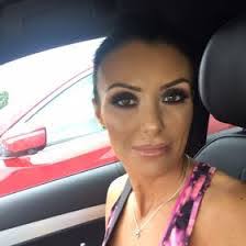 Kelly Rainford's Instagram, Twitter & Facebook