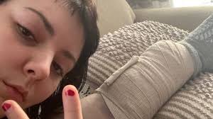 Fundraiser for Sara Proud by Christine Erickson : Help Sara -victim of  violence- pay bills!