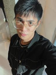 Allow me to reintroduce myself — I'm Jourdan, the creator, dreamer, and  owner of J|E Luxury Eyewear 💎 This brand was built from pure passion — to  design frames that speak confidence