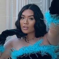 Ann Wynn's Instagram, Twitter & Facebook