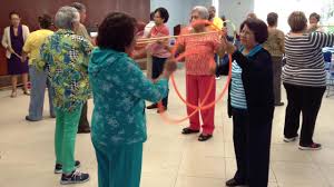 Juegos recreativos en grupo para adultos mayores. Taller Psicomotricidad Jubilados Adultos Mayores 2016 Youtube