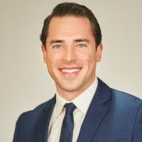 700+ profilů „Kellis“