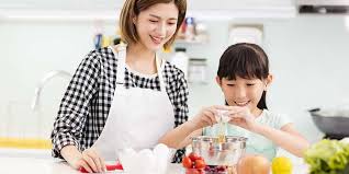 Solusi simple masak mpasi yang penuh nutrisi untuk anak. 5 Menus Masakan Untuk Anak Yang Bisa Dibuat Bersama