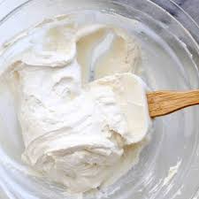 Mix and knead the dough. 10 Best Cream Cheese Frosting For Cinnamon Rolls Without Powdered Sugar Recipes Yummly