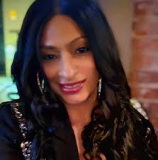 Holton Buggs Official