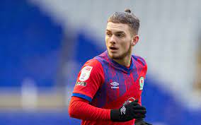 Liverpool boss jurgen klopp has admitted that he was pleased with how harvey elliott performed in a new midfield role on tuesday evening. How Harvey Elliott Can Break The Mould At Liverpool The Anfield Wrap
