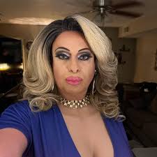 Hope to see all my Charleston WV friends tonight!!! It's going to be a fun  filled evening!!