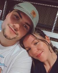 hannah 🍓 (@hannnahsawyer) • Instagram photos and videos