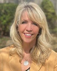 Tracy Mccormick's Instagram, Twitter & Facebook