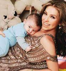Bläddra bland 182 thalia kids bildbanksfoton och bilder, eller påbörja en ny sökning för att utforska fler. 15 Thalia S Family Ideas Thalia Famous Babies Pop Latino