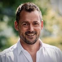 Tom Specht's Instagram, Twitter & Facebook