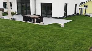 Jeder hat seine eigene maserung und farbe. Projekt Terrasse Mit Sichtbeton Pflasterplatten Garten Landschaftsbau Felten