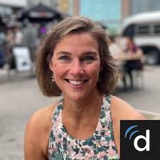 Kimberly Berg's Instagram, Twitter & Facebook