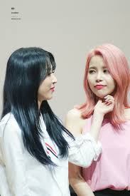 Lee donghae · kim yongsun | solar · moon byulyi | moonbyul · kim taehyung | v · chou tzuyu · son chaeyoung . Tgc On Twitter Trans 170701 Mamamoo Fansign Q If Solar And Krystal Both Hold A Solo Concert At The Same Time Which One Would You Go Moonbyul Yong S Https T Co Sgzr7xoyj9