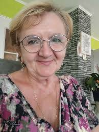 I am 78 years old! I baked myself a cake and now I want a beautiful wish!…