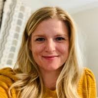 Amanda Hackathorn's Instagram, Twitter & Facebook