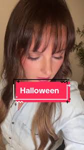 Ella Langley slayyys her bangs! I did not cut mine, I ordered a clip i...