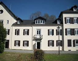 Ces 4 chambres et son parc clôturé de plus de 1900 m. Centre D Accueil Saint Laurent De Neste St Laurent De Neste Centre De Vacances Unat Occitanie