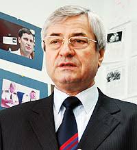 Răzbunarea frumuseţii pe urâţenie