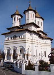 Preotul cu tribul său a fugit din turcia, unde soldații musulmani făceau cruzime incredibilă de creștinii din bulgaria. Biserica Sfantul Gheorghe PictatÄƒ De Nicolae Tonitza IÈ™i SerbeazÄƒ Hramul