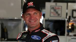 Clint bowyer was born on may 30, 1979 in emporia, kansas, usa. Clint Bowyer Net Worth Salary Wife Lorra Bowyer Age Wiki Bio Celeb Tattler