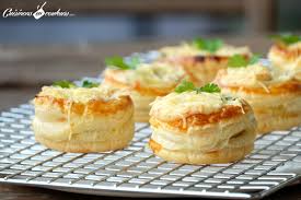 Vol Au Vent Au Saumon Fume Et Aux Courgettes Cuisinons En Couleurs Recette Vol Au Vent Saumon Fume Recette Apero Facile