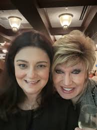 Candid Candace: HERE'S WHY CHICAGO STILL SHINES BRIGHT, EVEN IN THE WINTER