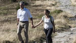 Laurent wauquiez, jeune parlementaire ump, s'exprime au sujet de l'affaire clearstream. Qui Est Charlotte Wauquiez L Epouse De L Ambitieux Quadra Qui Reve De Diriger La Droite Lci