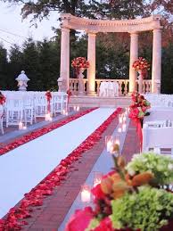 If you decided to tie the knot on valentine's day, the romance levels at your wedding are sure to be off the charts. Romantic Wedding Ideas To Celebrate Valentine S Day