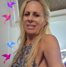 Khloé Kardashian added a new photo.