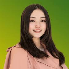 Elly Liu's Instagram, Twitter & Facebook