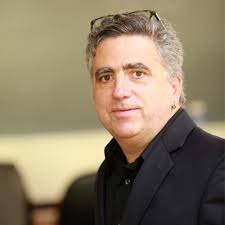 Cronicas » 2017 » April