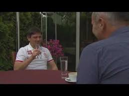 Sport tv farkıyla uefa champions league,şampiyonlar ligi canlı izlenebilirsiniz.sadece yapmanız gereken i̇nternet tarayıcınızı kullanarak sorunsuz i̇zleyebilirsiniz. Jacek Kurowski Zaatakowany W Trakcie Wywiadu Youtube
