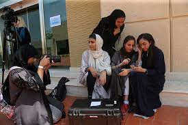 Sohar university (جامعة صحار ) was established in 2001 as the first private university in oman. ØµÙˆØ± Ø³Ø¹ÙˆØ¯ÙŠØ§Øª ØªØ¯Ø±Ø³Ù† ØµÙ†Ø§Ø¹Ø© Ø§Ù„Ø³ÙŠÙ†Ù…Ø§ ÙÙ‰ Ø¬Ø§Ù…Ø¹Ø© Ø¬Ø¯Ø© Ø§Ù„ÙŠÙˆÙ… Ø§Ù„Ø³Ø§Ø¨Ø¹