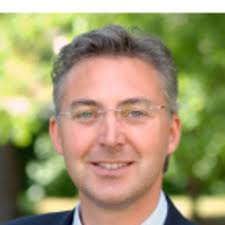 Alfred Tischler's Instagram, Twitter & Facebook