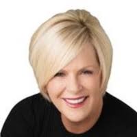 Renee Glaze's Instagram, Twitter & Facebook