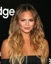 If you have a long mane, think about styling a few curls for the ends and part the hair in the middle to get a beautiful face frame. 20 Beach Waves Hairstyles And Hair Ideas For 2021
