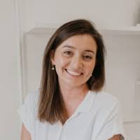 Julia Pritchett's Instagram, Twitter & Facebook