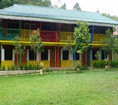 Geographically located in the state of pahang, malaysia (03 31n longitude 101 55 e)ranging from 1500 to 4500 feet above sea level.the climate here serves in between 23° and 28°celsius during the day and below 22°celsius in the evenings. Hawa Resort And Training Centre Janda Baik Bentong Pahang
