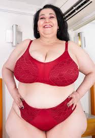 Paula Coelho - Free pics, galleries & more at Babepedia