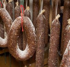 060212005zigeuner Jagersalami Mit Erstem Schimmel Jpg Wurst Selber Machen Schnitzelpfanne Rezept Rezepte Mit Wurstchen