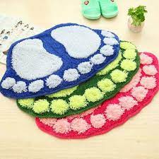 Cd terbuat dari plastik polikarbonat dan aluminium, yang merupakan bahan bernilai tinggi untuk dijadikan kerajinan tangan. 13 Keset Unik Dan Lucu Yang Bisa Dibeli Di Marketplace Lokal