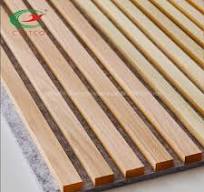 Fabriek Groothandel Natuurlijke Eiken Polyester Akoestische Panelen Hout  Latten Voor Decoratie Houten Slat Wall Panelen Aku Panelen