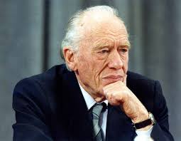 BURAN: A LEGEND OF SPACE EXPLORATION 🚀 Let's talk about the incredible  MTKK "Buran" and the genius behind it, Gleb Yevgenyevich Lozino-Lozinskiy.  Developed under RKK "Energia," Buran made history with its first